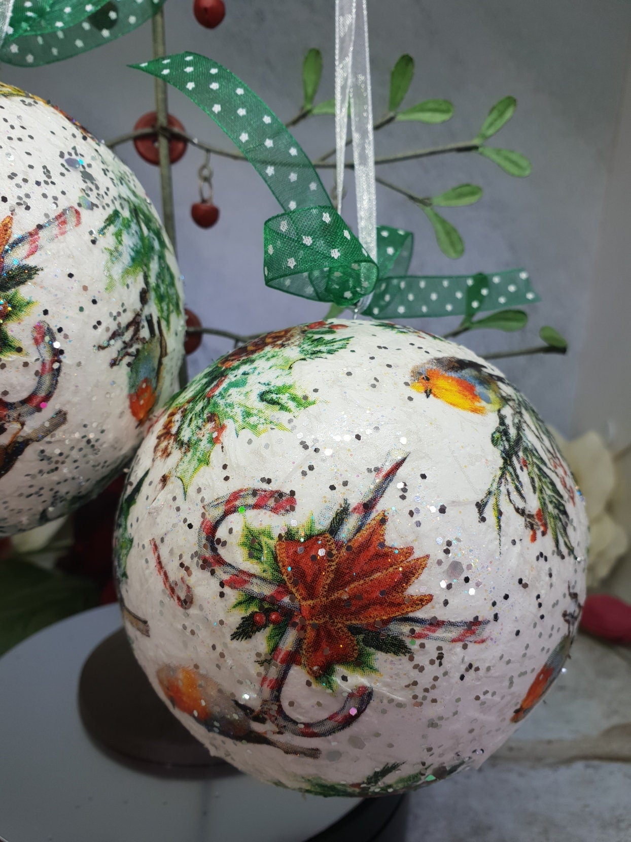 Decoupage Robin Christmas Baubles - Quantock Inspiration